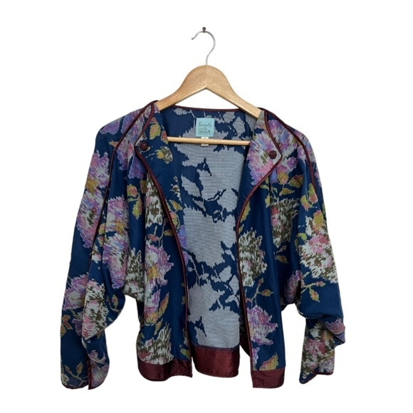 Kimchi & Blue Abstract Floral Satin Trimmed Waist Length Blue Kimono Jacket Sz S - Picture 1 of 7